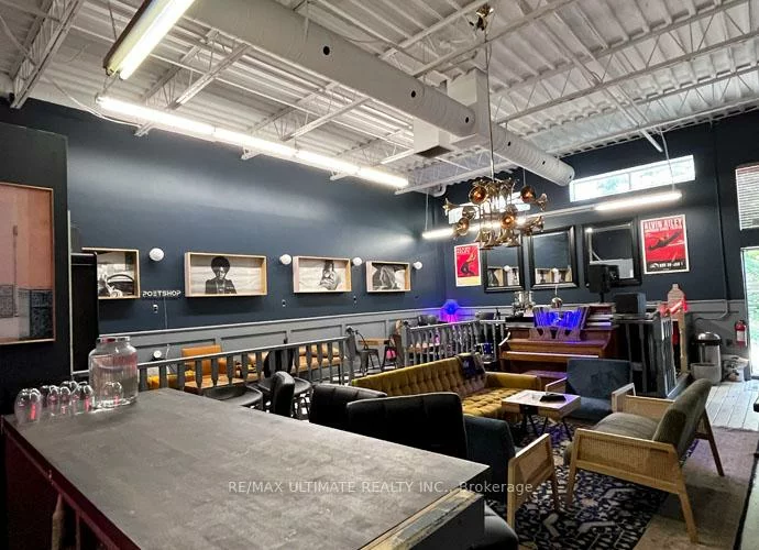 1078, Queen, Trinity-Bellwoods, Toronto