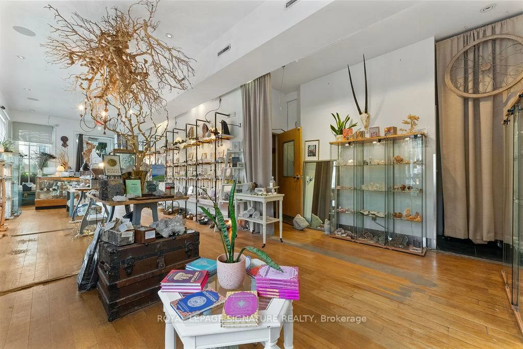 169, Brunswick, Annex, Toronto