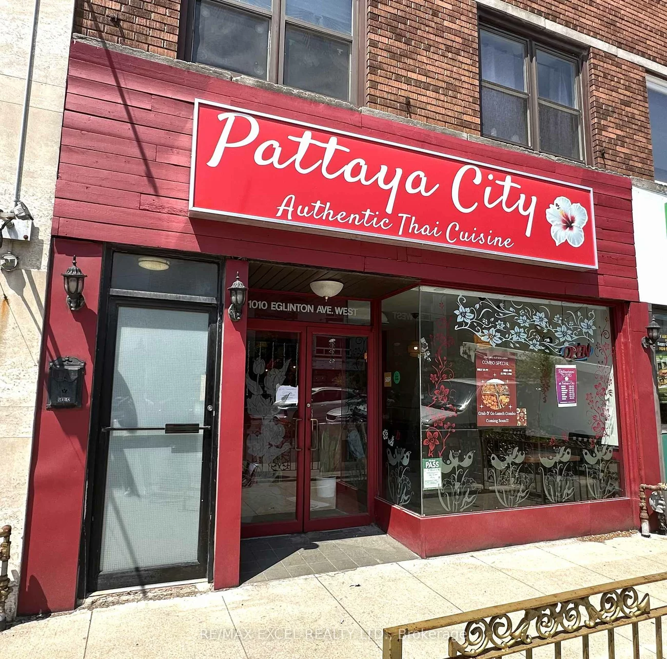 1010, Eglinton, Forest Hill North, Toronto