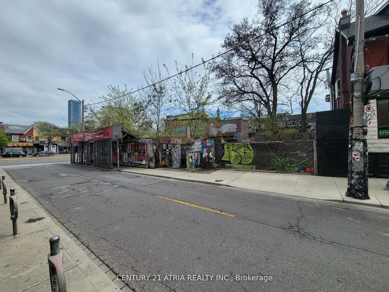 374, Spadina, Kensington-Chinatown, Toronto