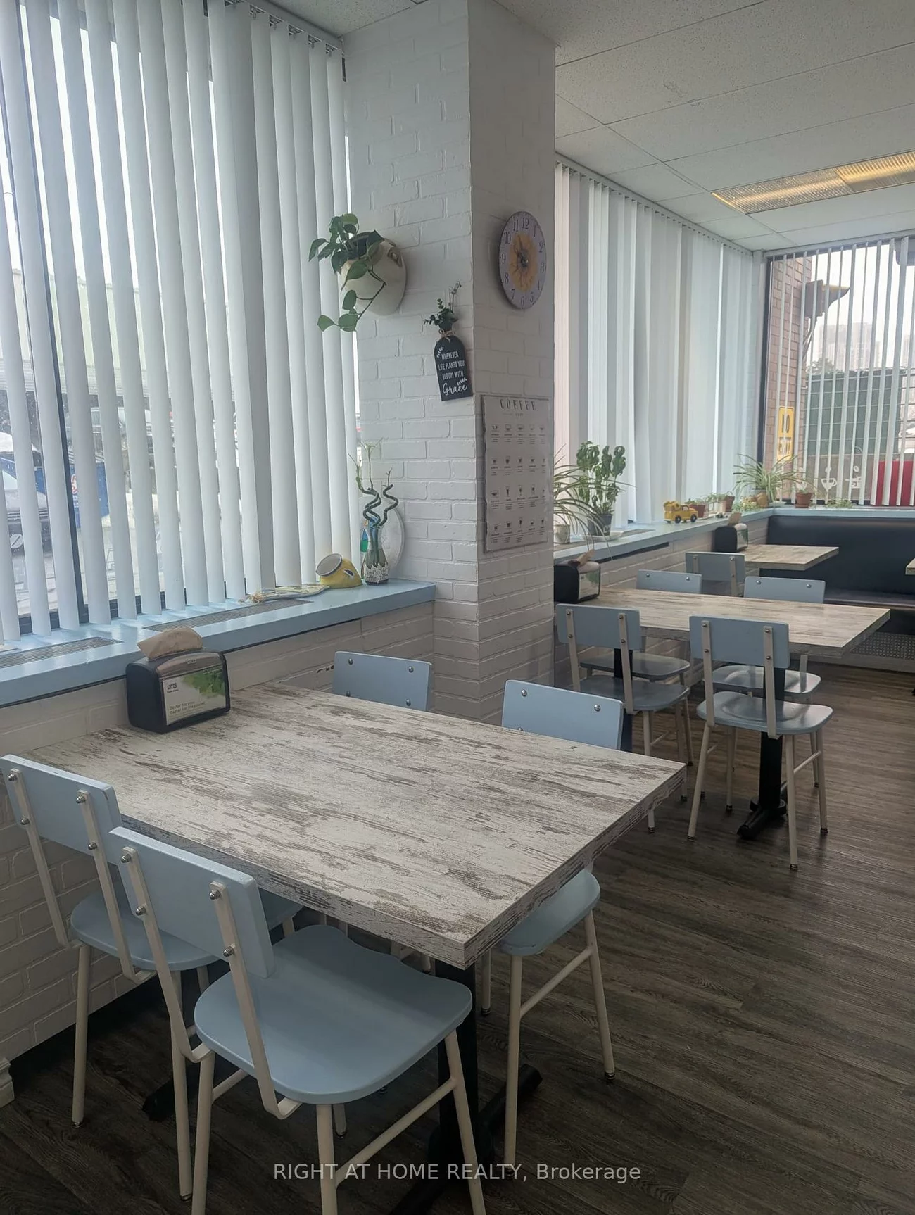 40, Wynford, Banbury-Don Mills, Toronto