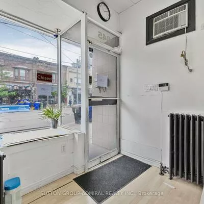 Commercial for sale, 845, College, Trinity-Bellwoods, Toronto
