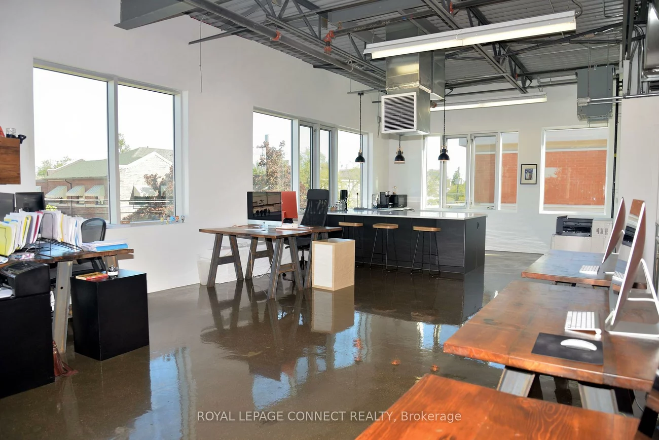 41, Industrial, Thorncliffe Park, Toronto