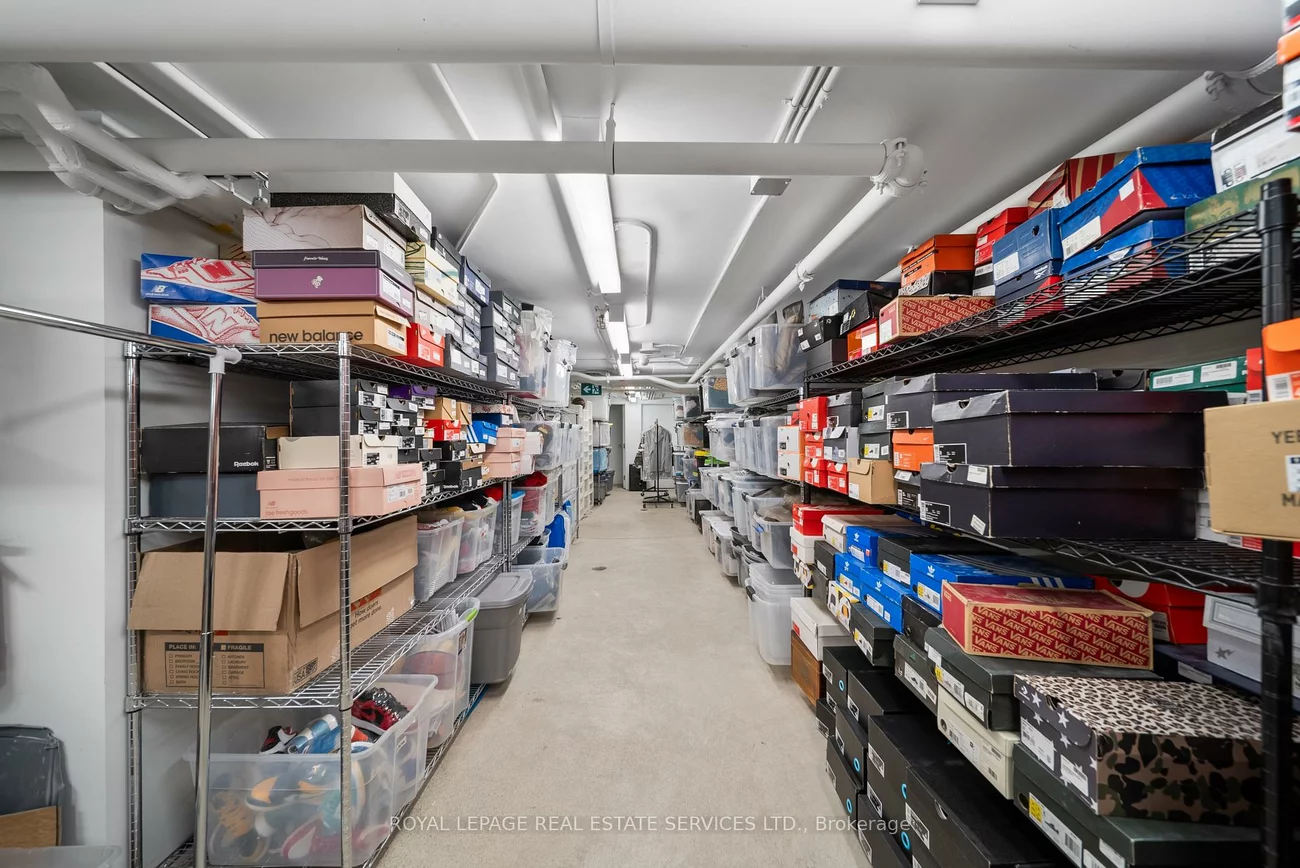 273, Queen, Waterfront Communities C1, Toronto