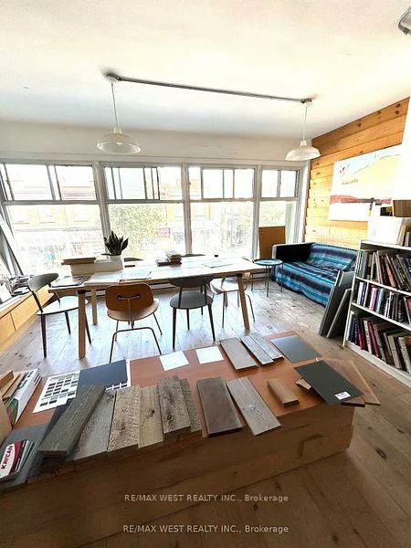 647, Bloor, Palmerston-Little Italy, Toronto