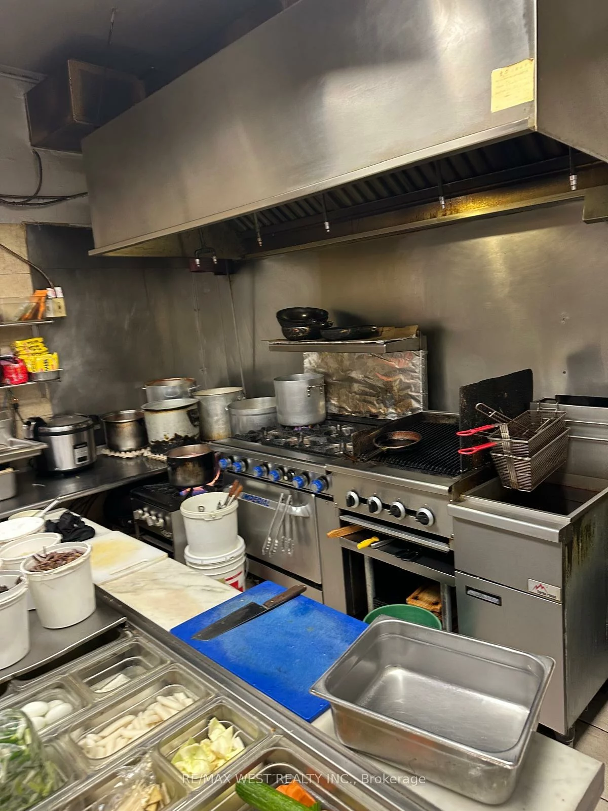 647, Bloor, Palmerston-Little Italy, Toronto