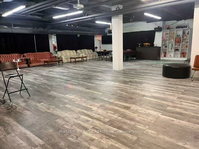 222, Spadina, Kensington-Chinatown, Toronto