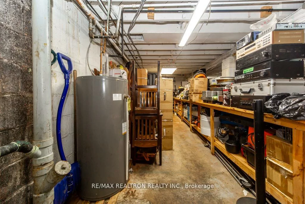 375, Wilson, Clanton Park, Toronto