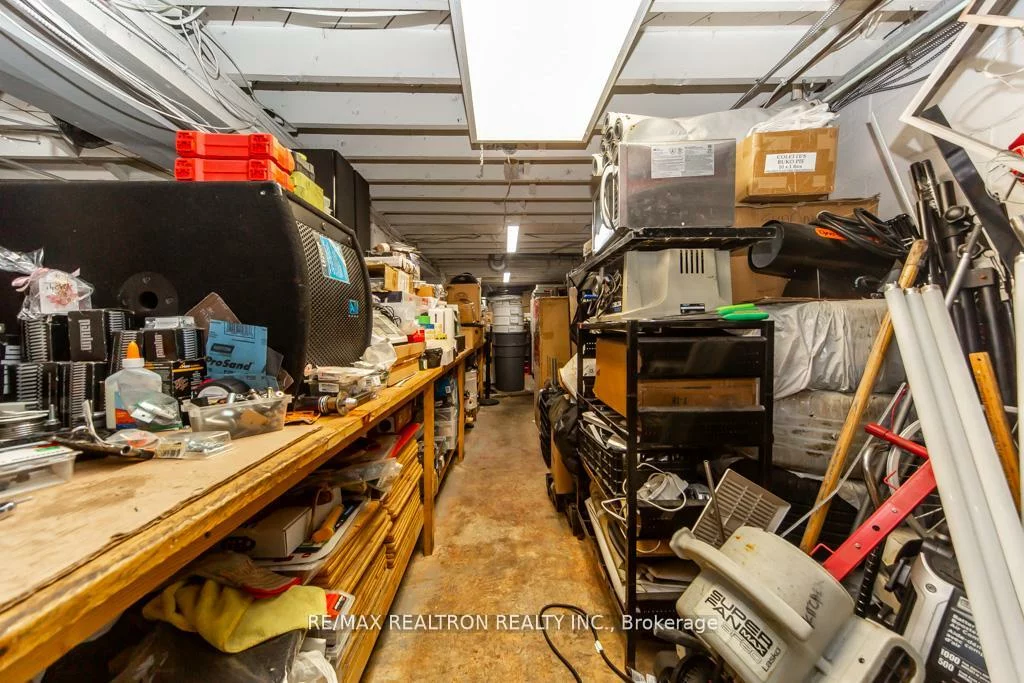 375, Wilson, Clanton Park, Toronto