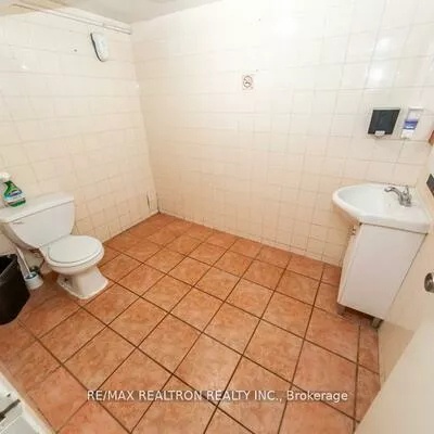375, Wilson, Clanton Park, Toronto