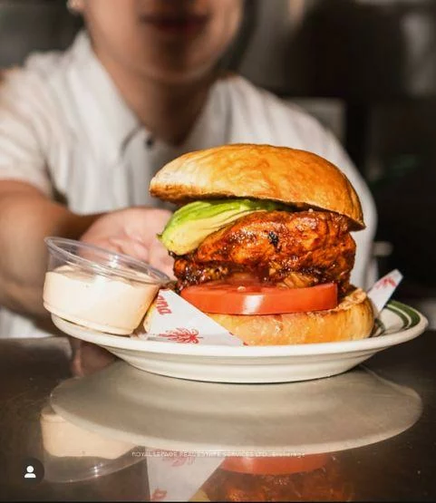 92, OSSINGTON, Trinity-Bellwoods, Toronto