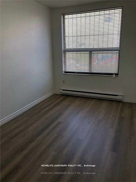 422, Queen, Kensington-Chinatown, Toronto