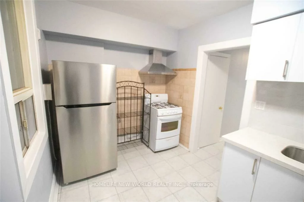 1104, College, Dufferin Grove, Toronto