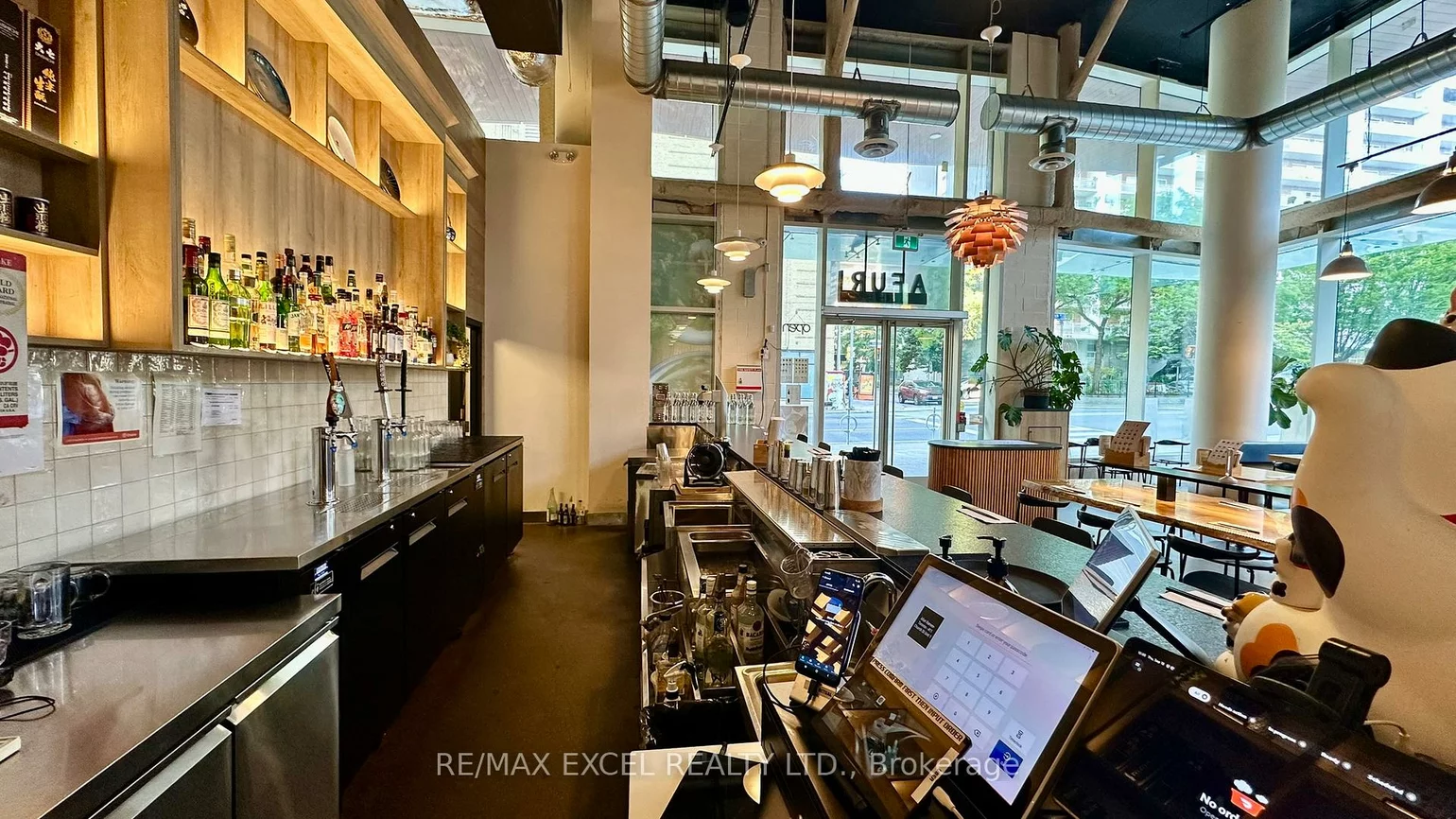 411, Church, Church-Yonge Corridor, Toronto