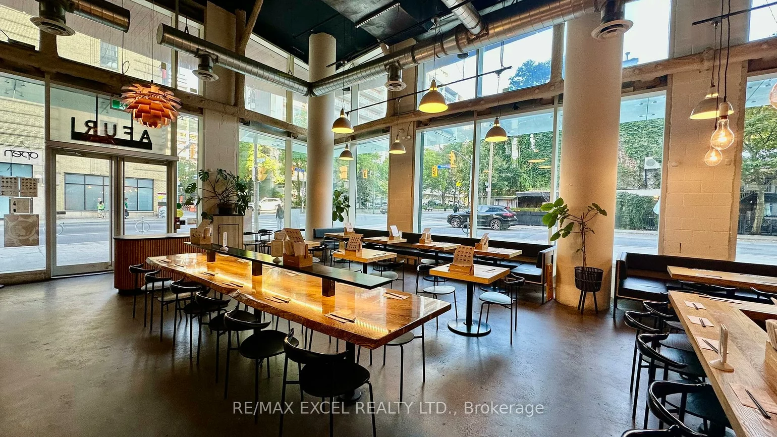 411, Church, Church-Yonge Corridor, Toronto