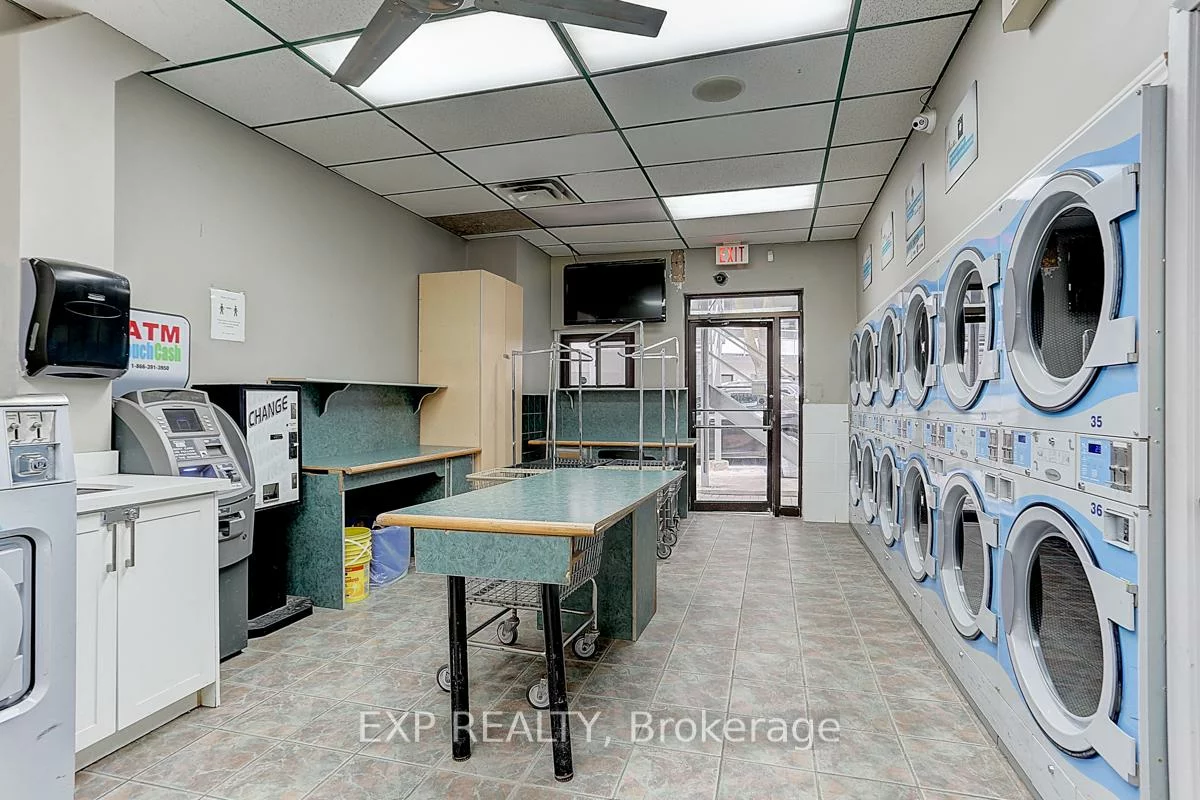 600, Parliament, North St. James Town, Toronto