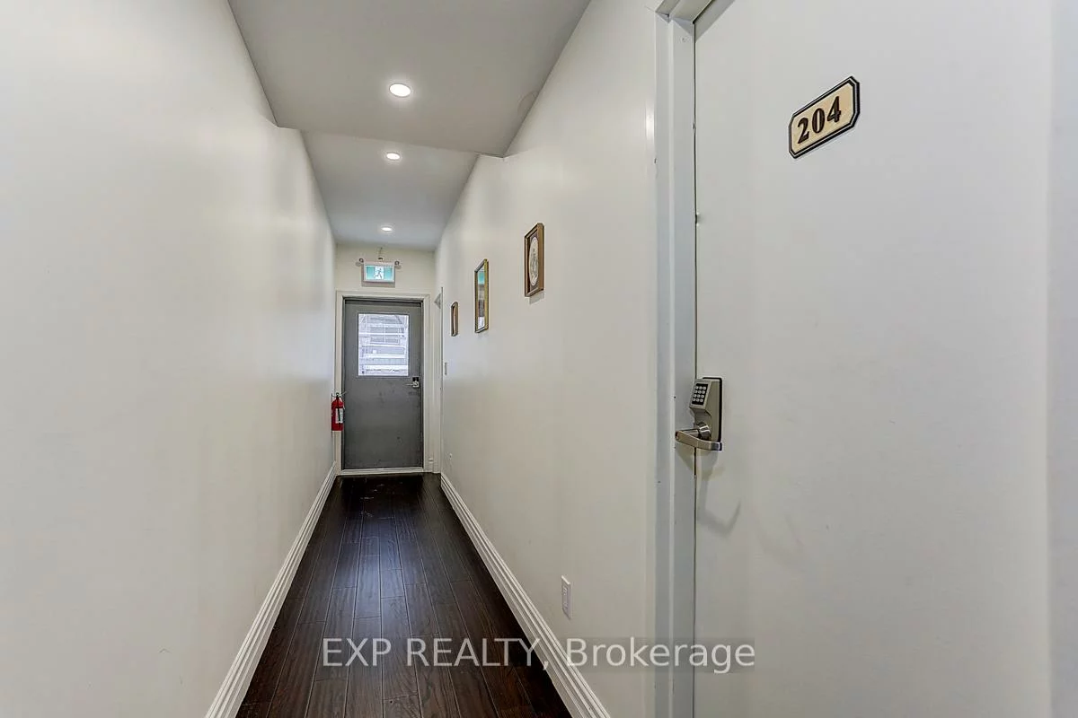 600, Parliament, North St. James Town, Toronto