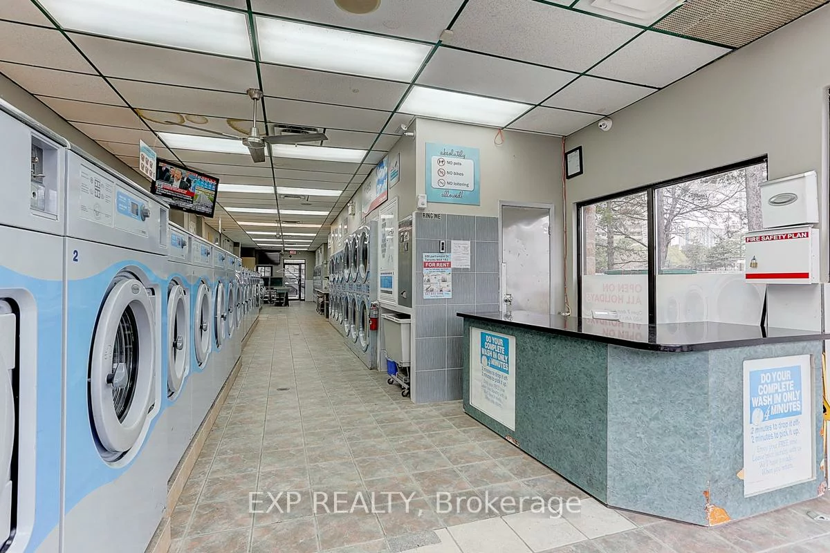 600, Parliament, North St. James Town, Toronto