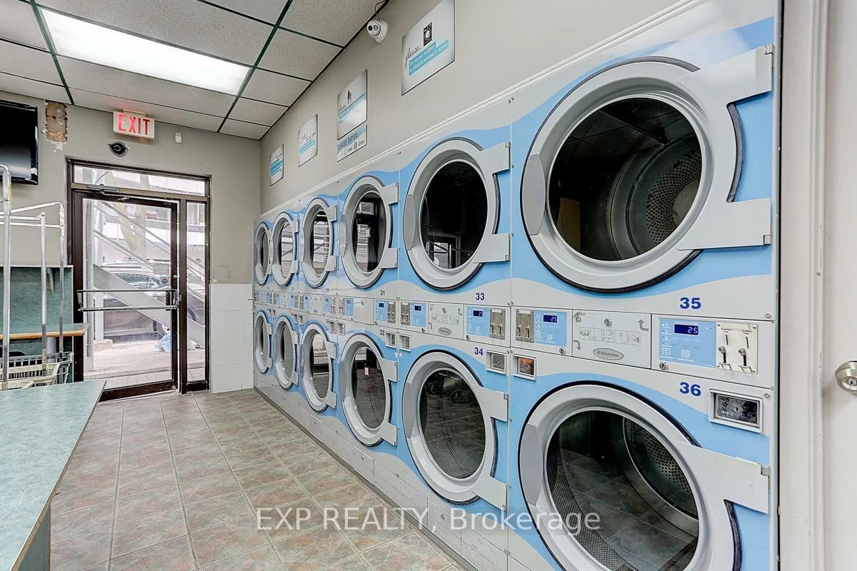 600, Parliament, North St. James Town, Toronto