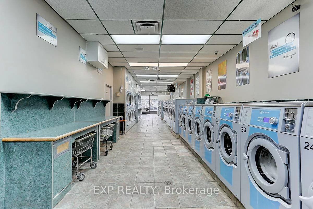 600, Parliament, North St. James Town, Toronto