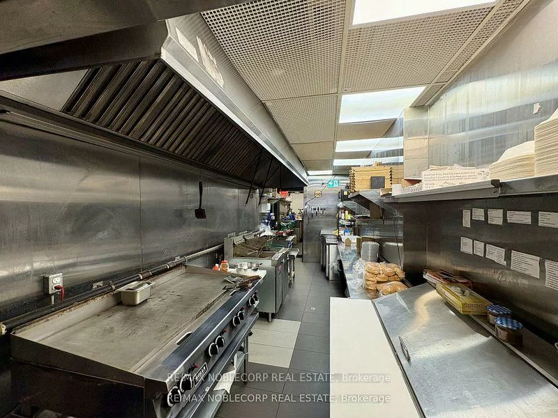 671, Queen, Niagara, Toronto