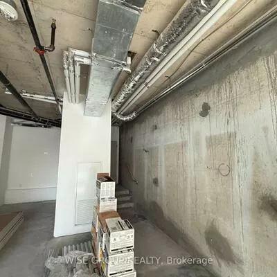 Commercial for sale, 500, Wilson, Clanton Park, Toronto