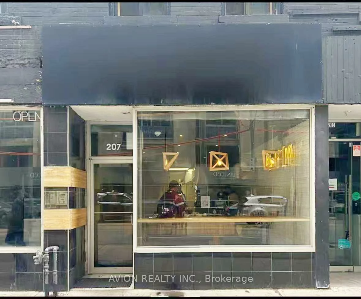 207, Dundas, Bay Street Corridor, Toronto