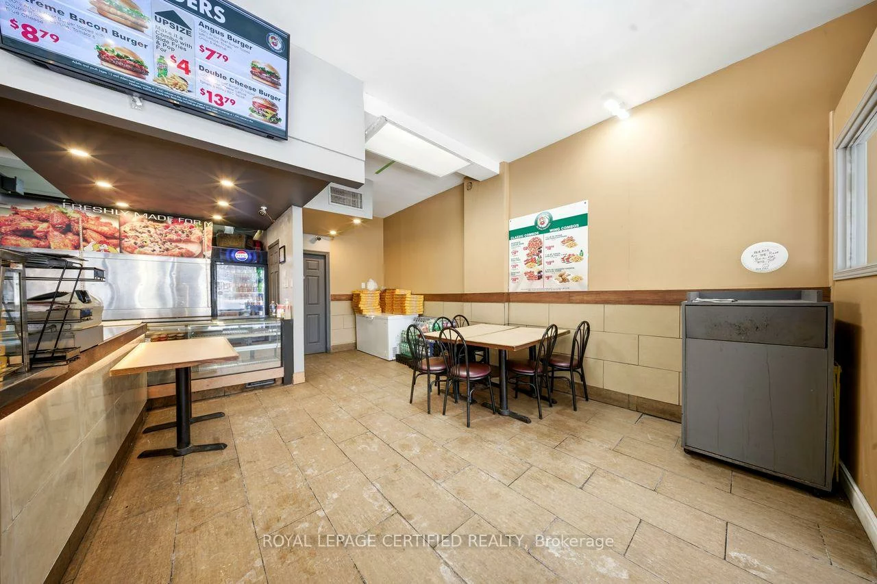 5439, Yonge, Willowdale East, Toronto