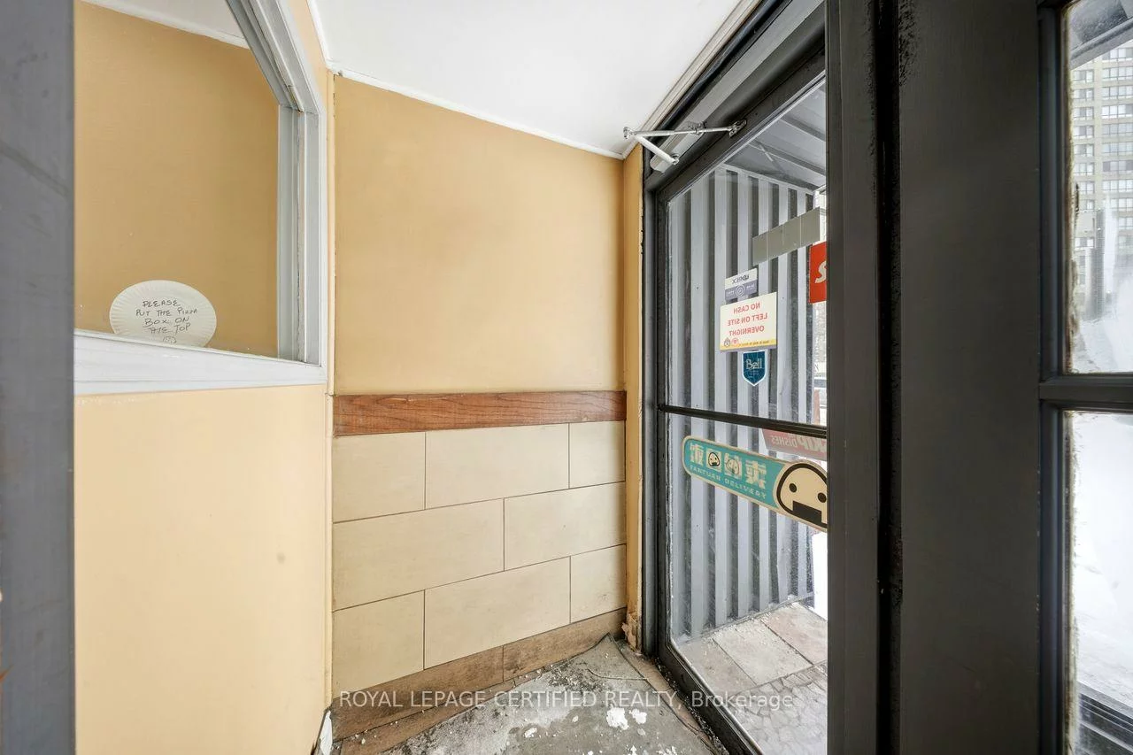 5439, Yonge, Willowdale East, Toronto