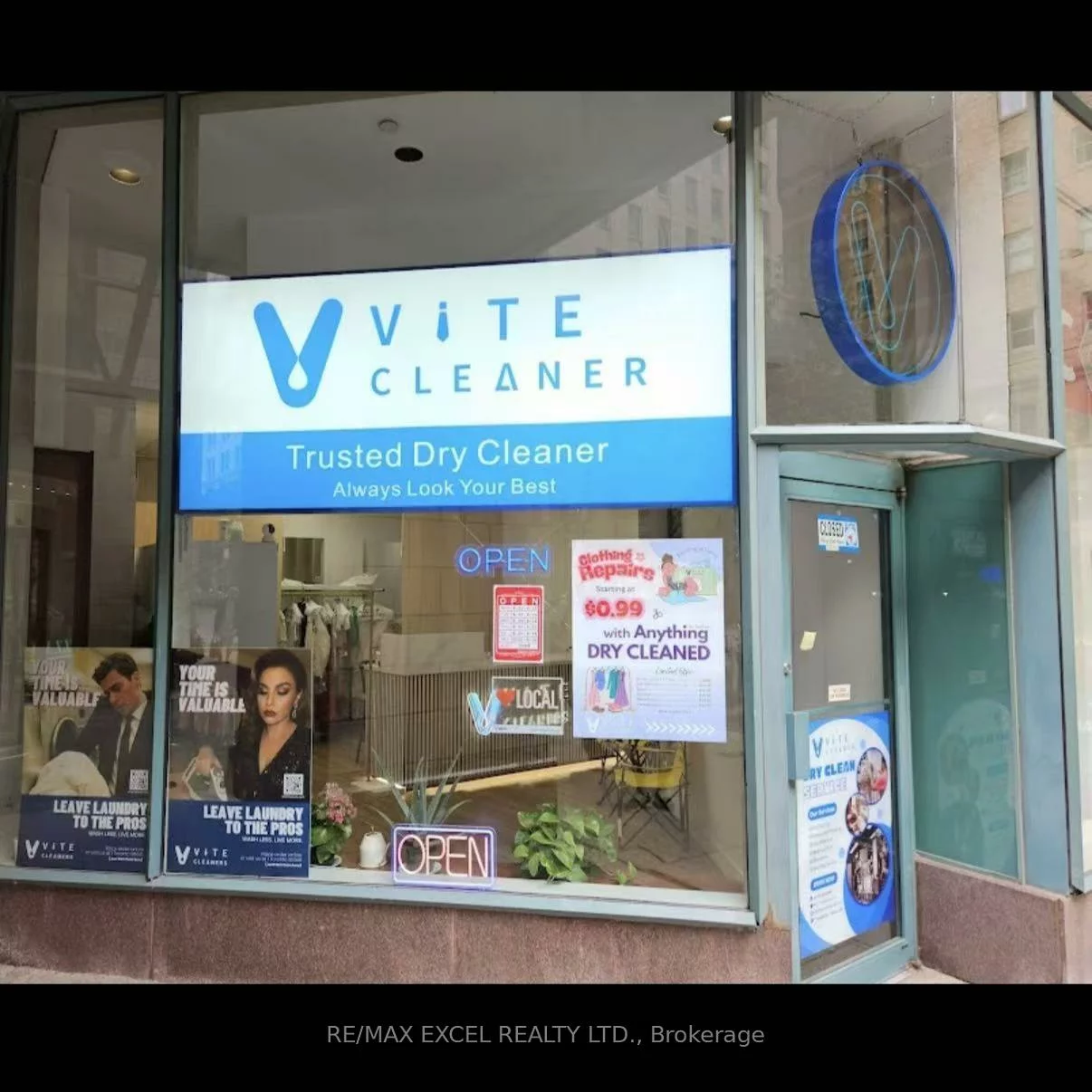 1, TORONTO, Church-Yonge Corridor, Toronto