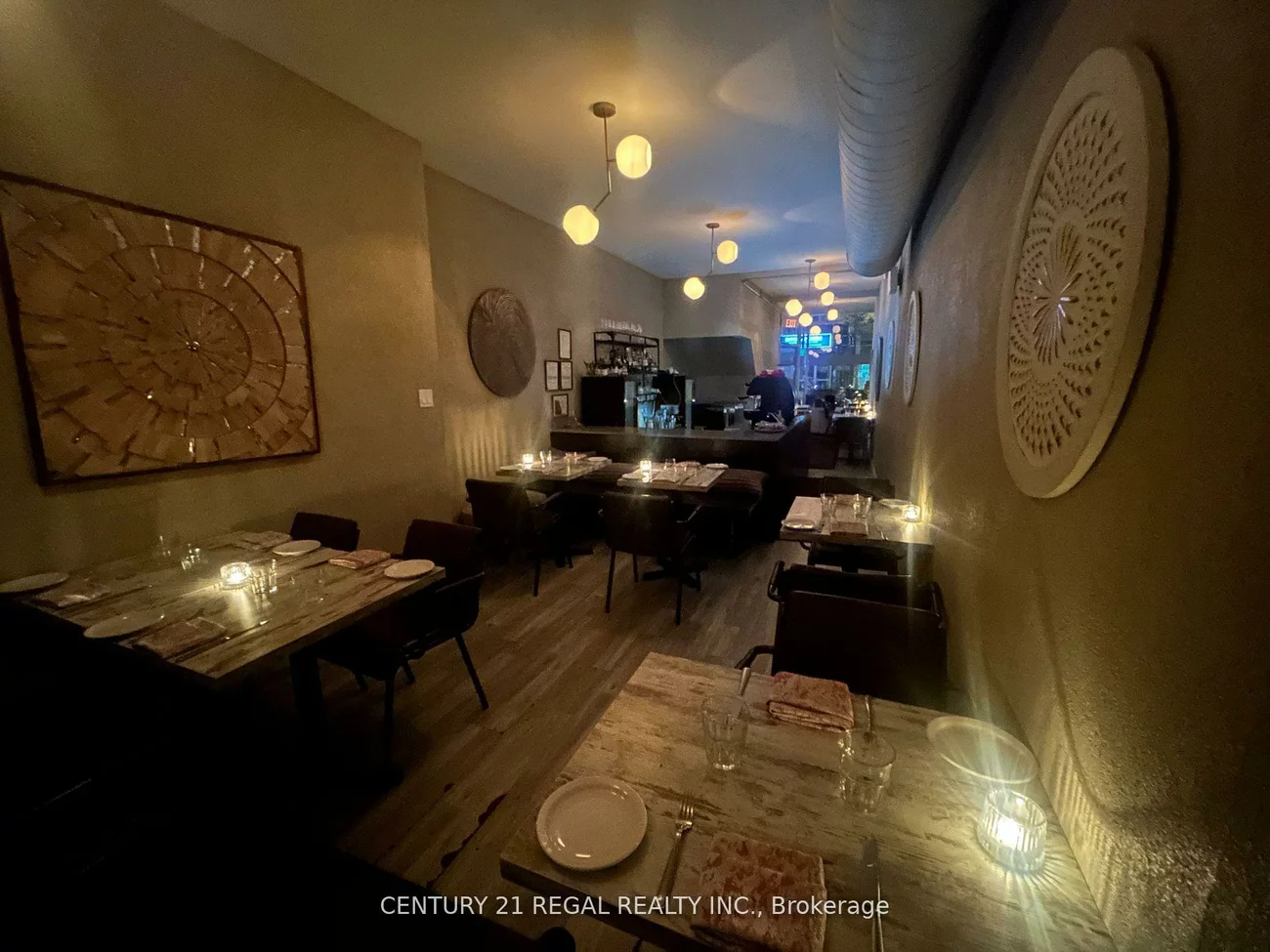 1183, Dundas, Trinity-Bellwoods, Toronto