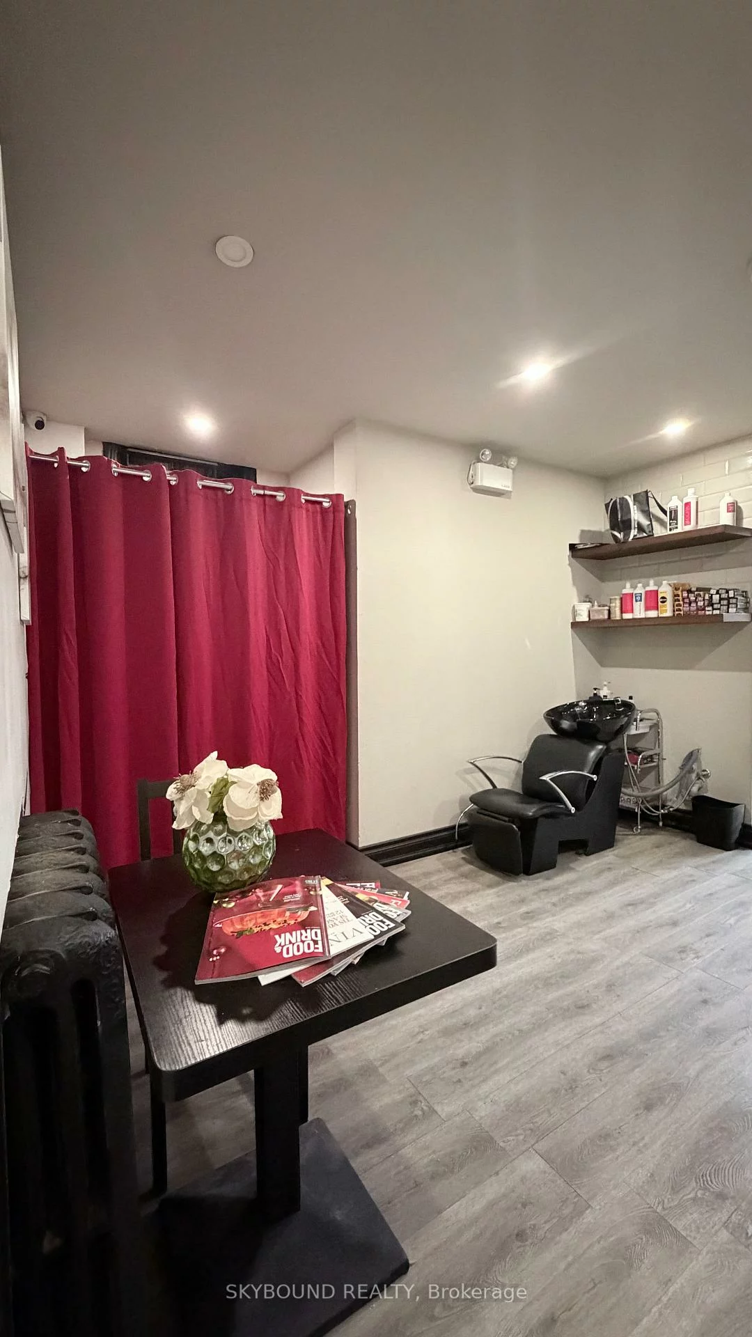 543A, College, Trinity-Bellwoods, Toronto
