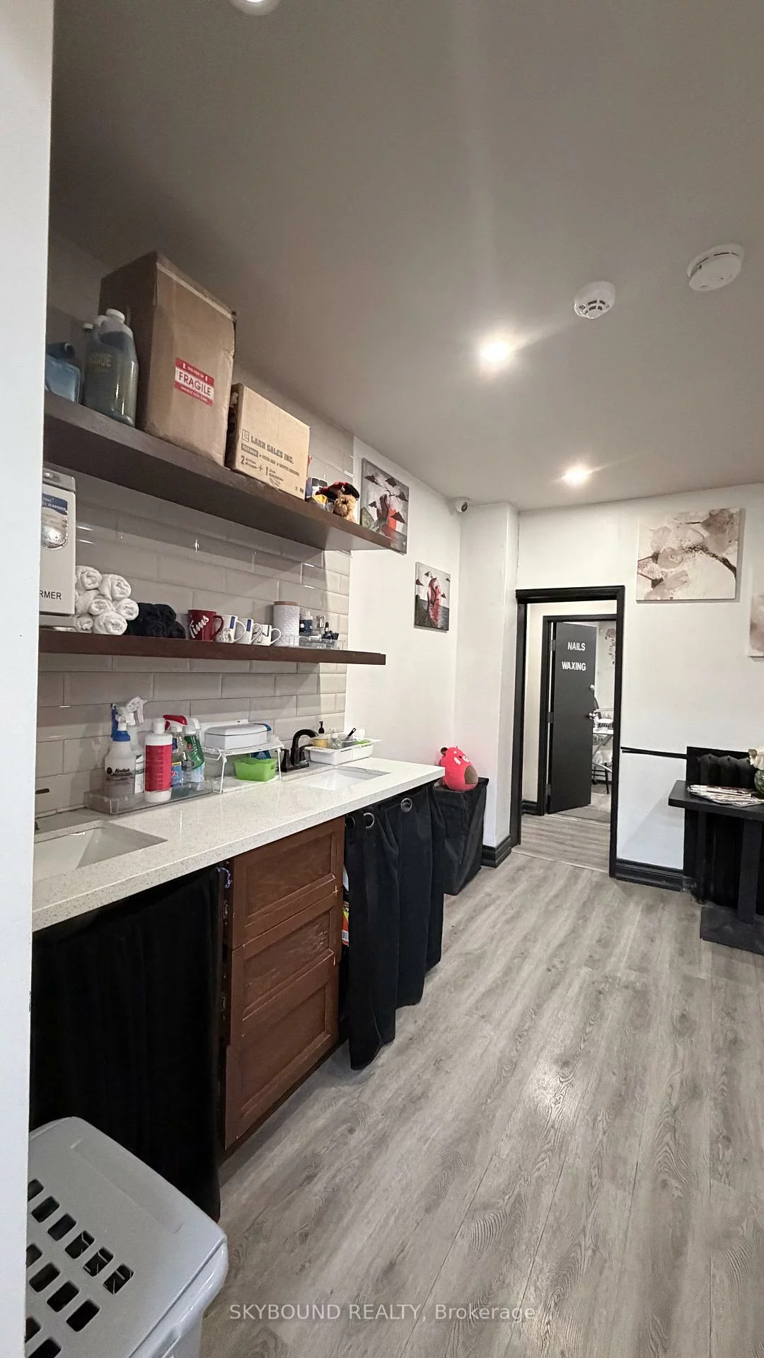 543A, College, Trinity-Bellwoods, Toronto