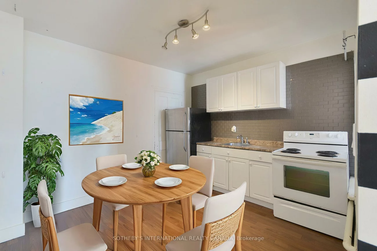 1155, Davenport, Wychwood, Toronto