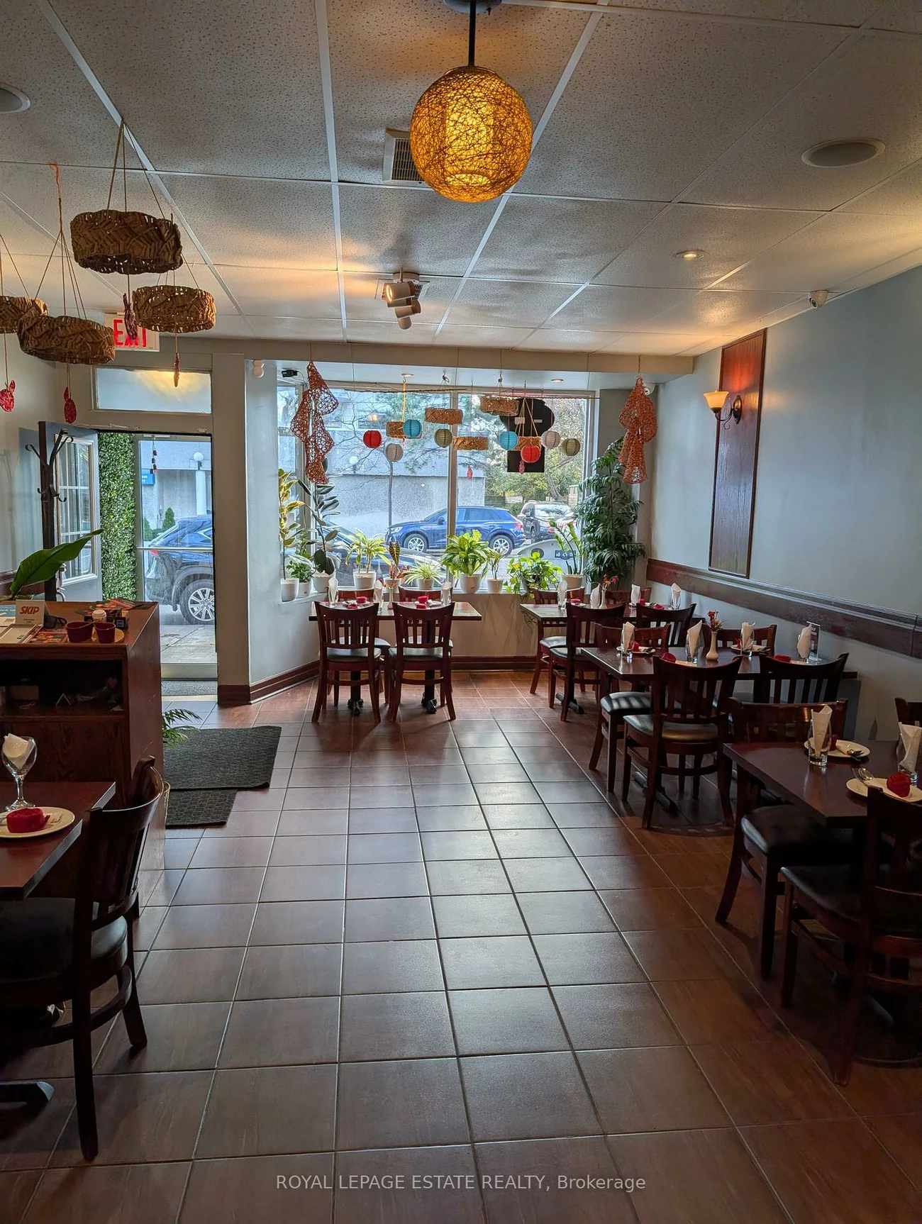 804, Eglinton, Leaside, Toronto