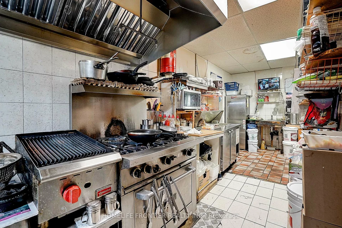 482, Bloor, Annex, Toronto