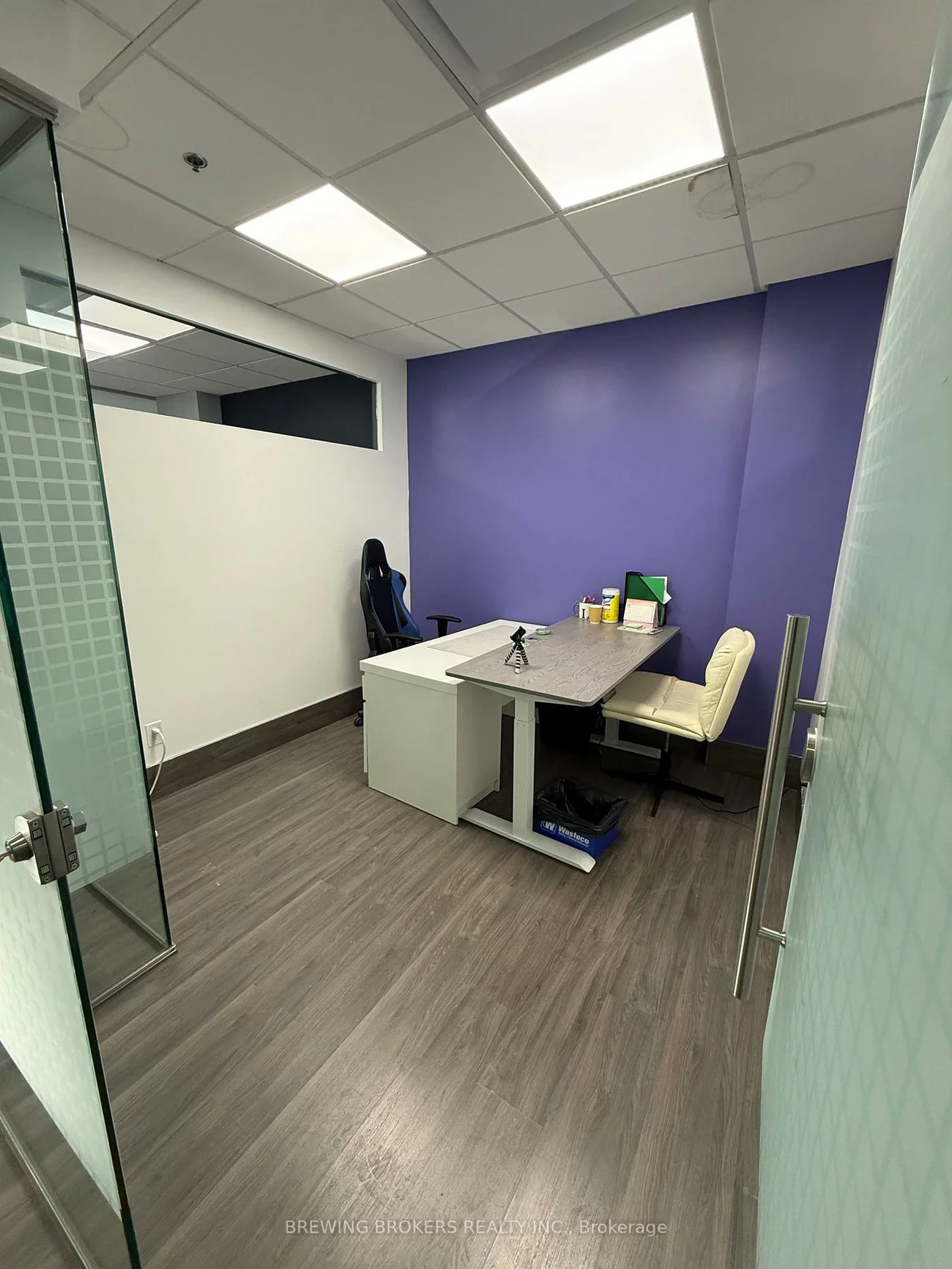 18, Wynford, Banbury-Don Mills, Toronto