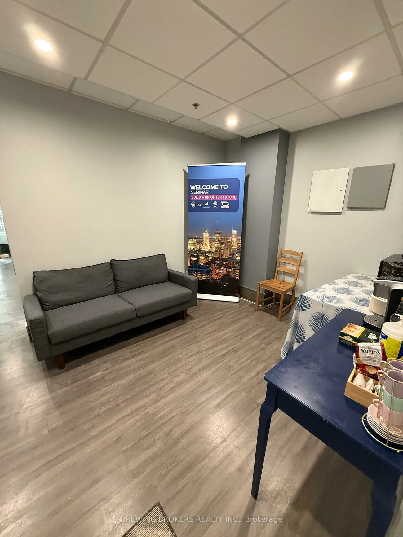 18, Wynford, Banbury-Don Mills, Toronto