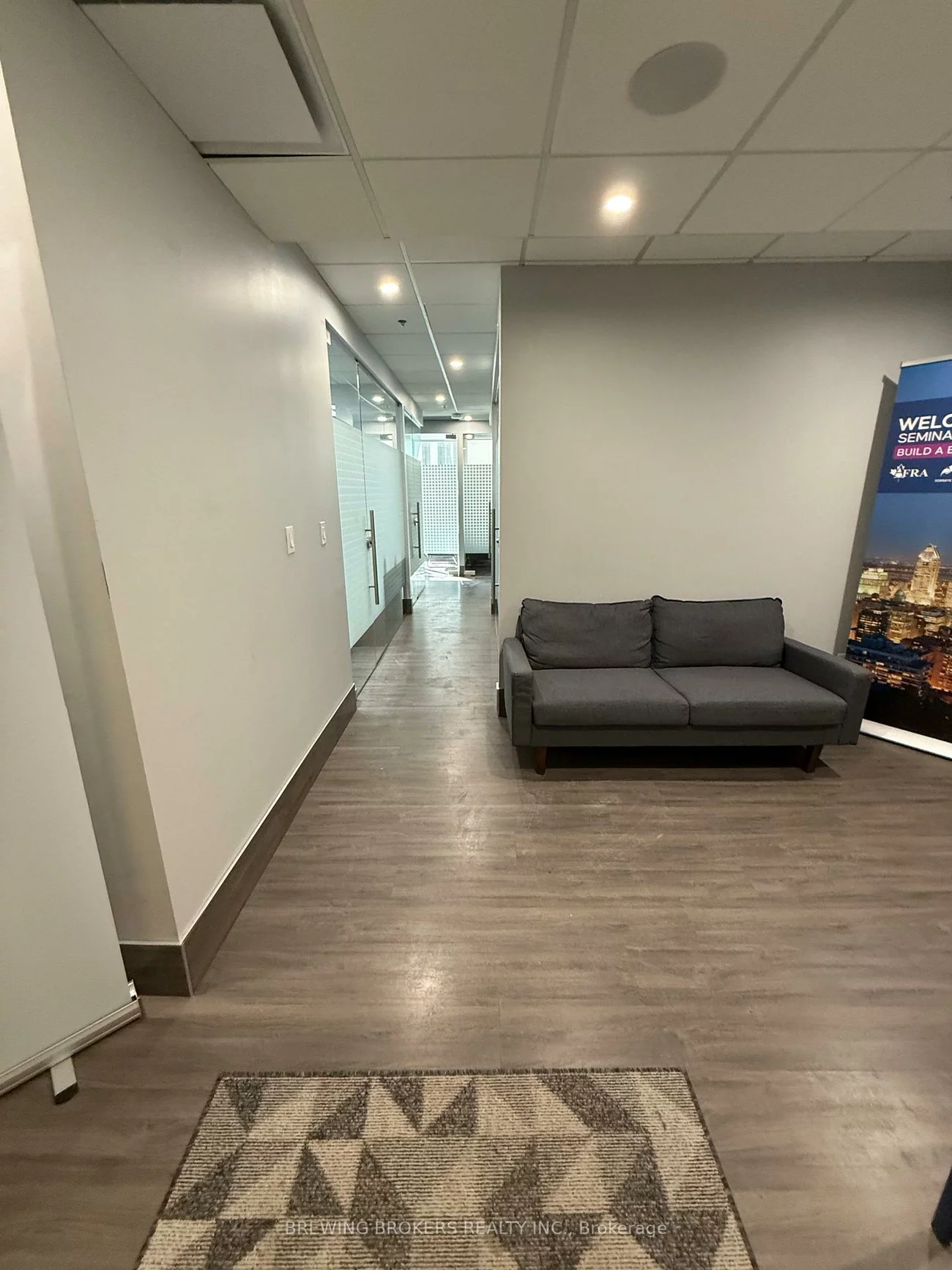 18, Wynford, Banbury-Don Mills, Toronto