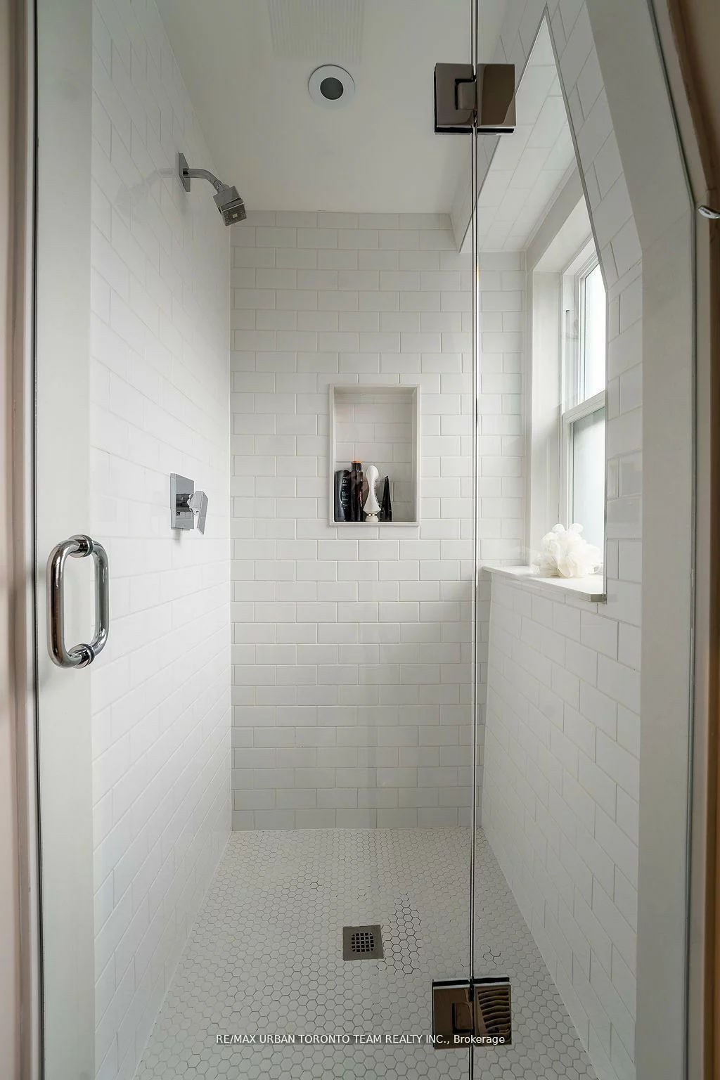 502, King, Moss Park, Toronto