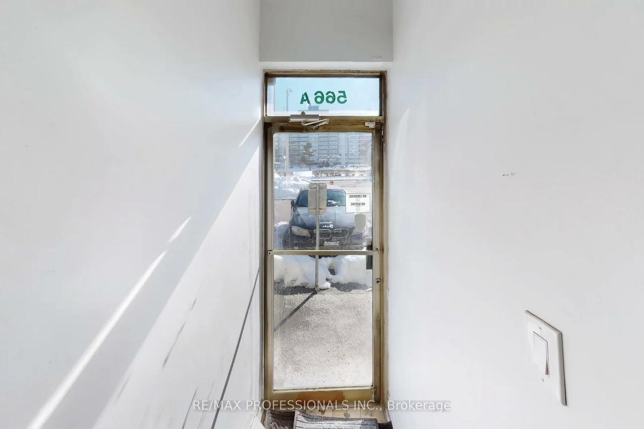 566, Sheppard, Bathurst Manor, Toronto