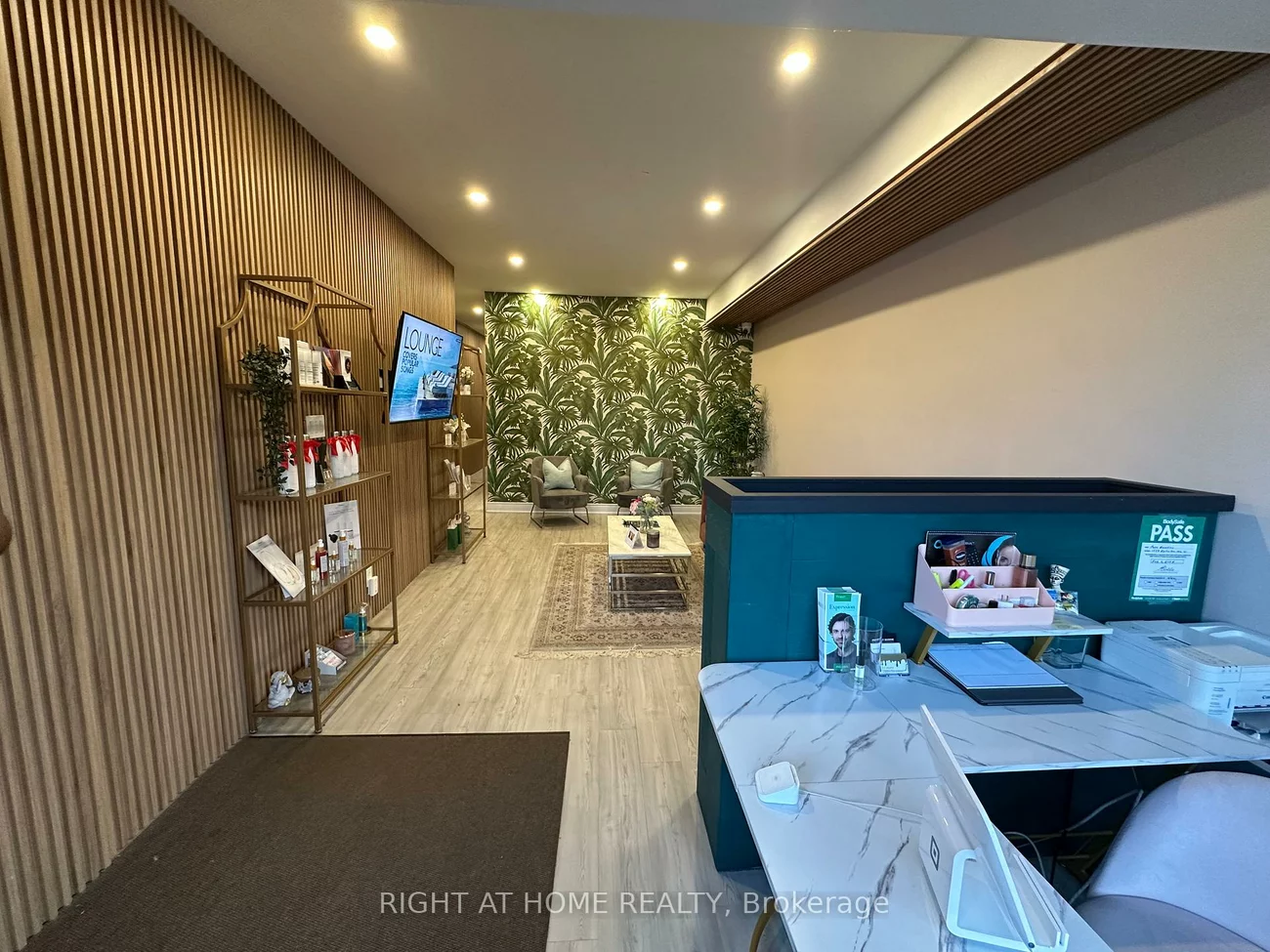 1639, Eglinton, Oakwood Village, Toronto