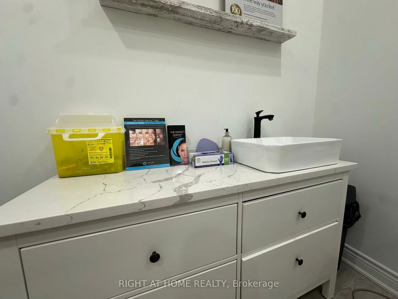 1639, Eglinton, Oakwood Village, Toronto