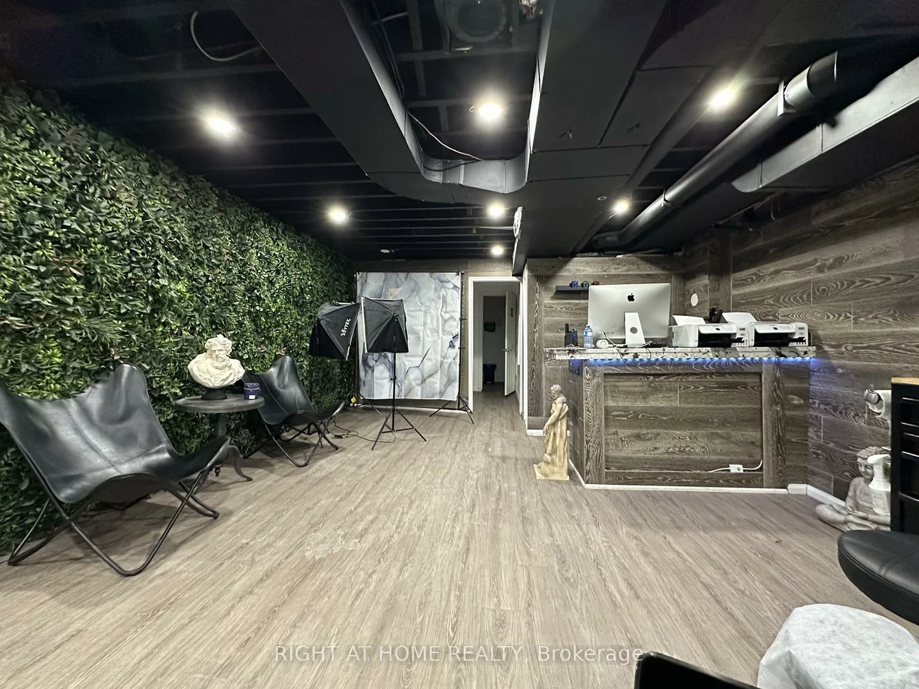 1639, Eglinton, Oakwood Village, Toronto