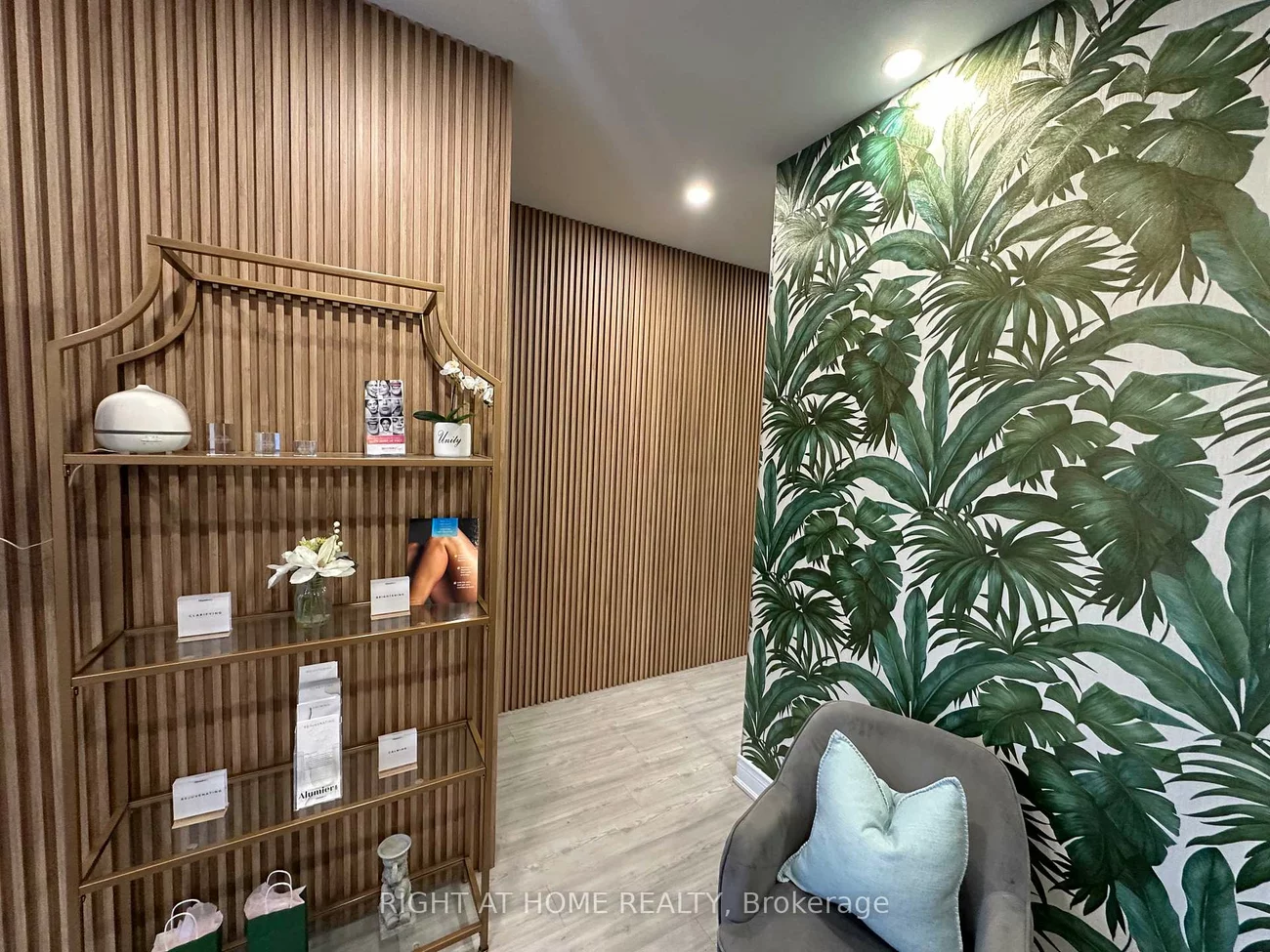 1639, Eglinton, Oakwood Village, Toronto