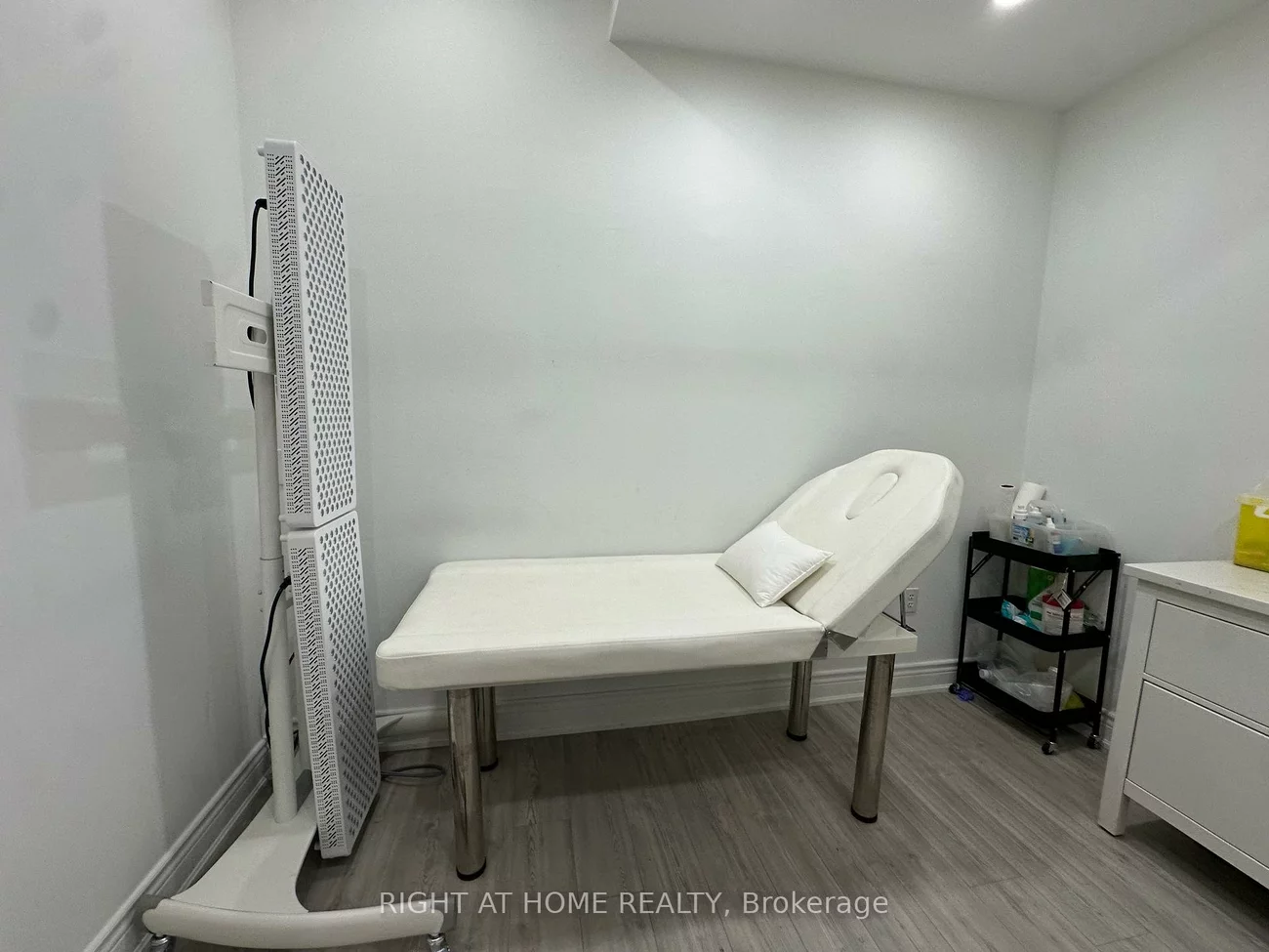 1639, Eglinton, Oakwood Village, Toronto