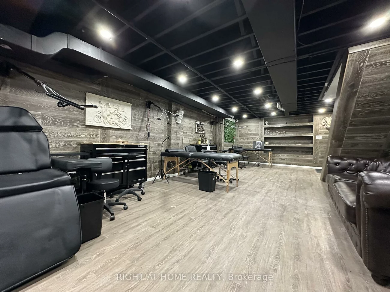 1639, Eglinton, Oakwood Village, Toronto