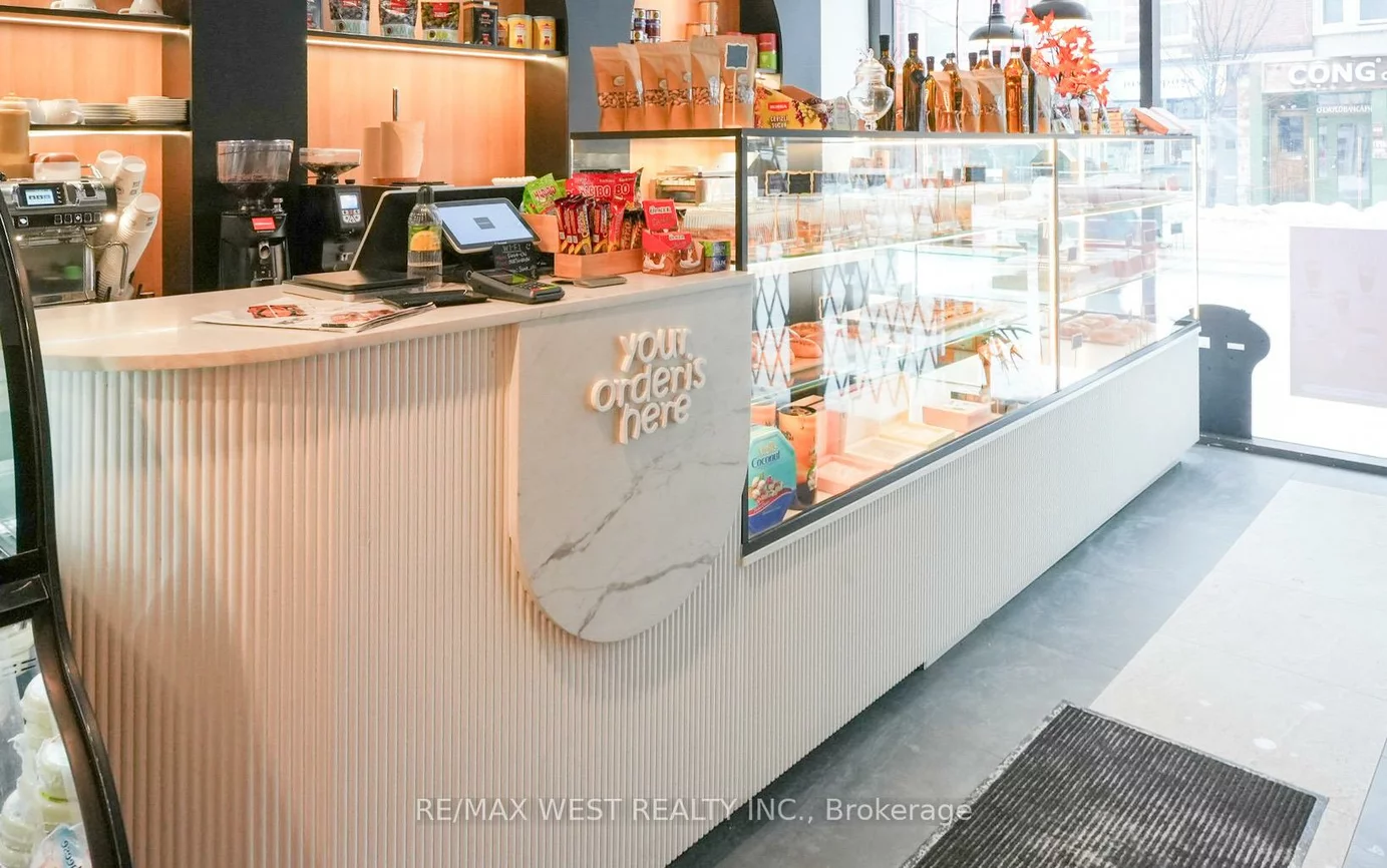 501, Bloor, University, Toronto