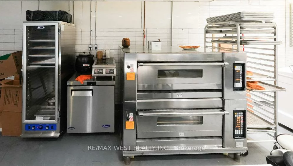 501, Bloor, University, Toronto