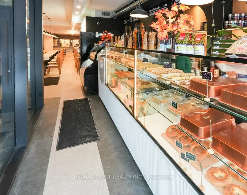 501, Bloor, University, Toronto